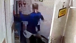 16-latek złamał ochroniarzowi kość czaszki i twarzoczaszki za butelkę alkoholu