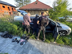 7 obywateli Gruzji tymczasowo aresztowanych za posiadanie broni palnej i amunicji