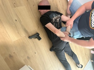 &quot;Wnuczkowie&quot; z bronią i narkotykami tymczasowo aresztowani