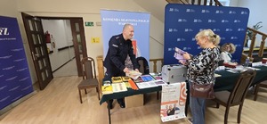 Policjanci spotkali się z seniorami w ZUS