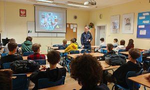 Śródmiejscy policjanci rozmawiali z uczniami technikum