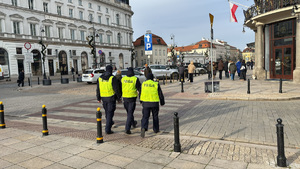 Dzielnicowi ze Śródmieścia wraz ze słuchaczami z Centrum Szkolenia Policji w Legionowie