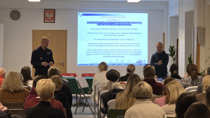 Śródmiejscy Policjanci dzielą się swoją wiedzą z kadrą pedagogiczną