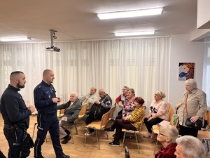 Śródmiejscy policjanci z wizytą w Centrum Pomocy Społecznej