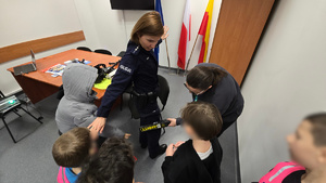 Wspólne działania śródmiejskiej Policji z KPP Metro na rzecz bezpieczeństwa najmłodszych