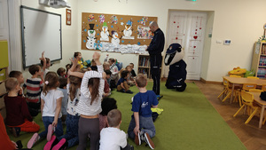 Zajęcia z przedszkolakami o bezpieczeństwie