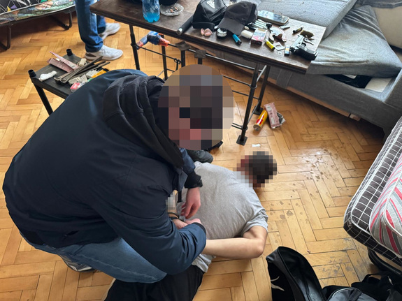 Sprawca ostrzelania budynku szkoły tymczasowo aresztowany. Twierdził, że strzelał do gołębi