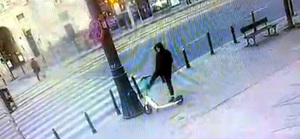 Śródmiejski policjant w drodze na służbę zatrzymał sprawcę brutalnego ataku na bezbronną kobietę