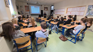 Lekcja z licealistami o bezpieczeństwie w sieci