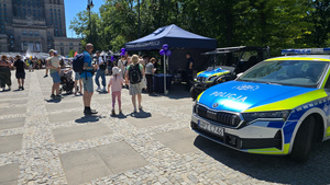 Policjanci z Wilczej na pikniku „Bezpieczne Śródmieście”
