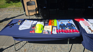 Policjanci z Wilczej na pikniku „Bezpieczne Śródmieście”