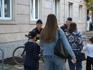 Bezpieczna droga do szkoły ze śródmiejskimi policjantami