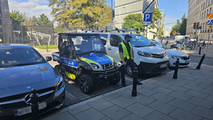 Bezpieczna droga do szkoły ze śródmiejskimi policjantami