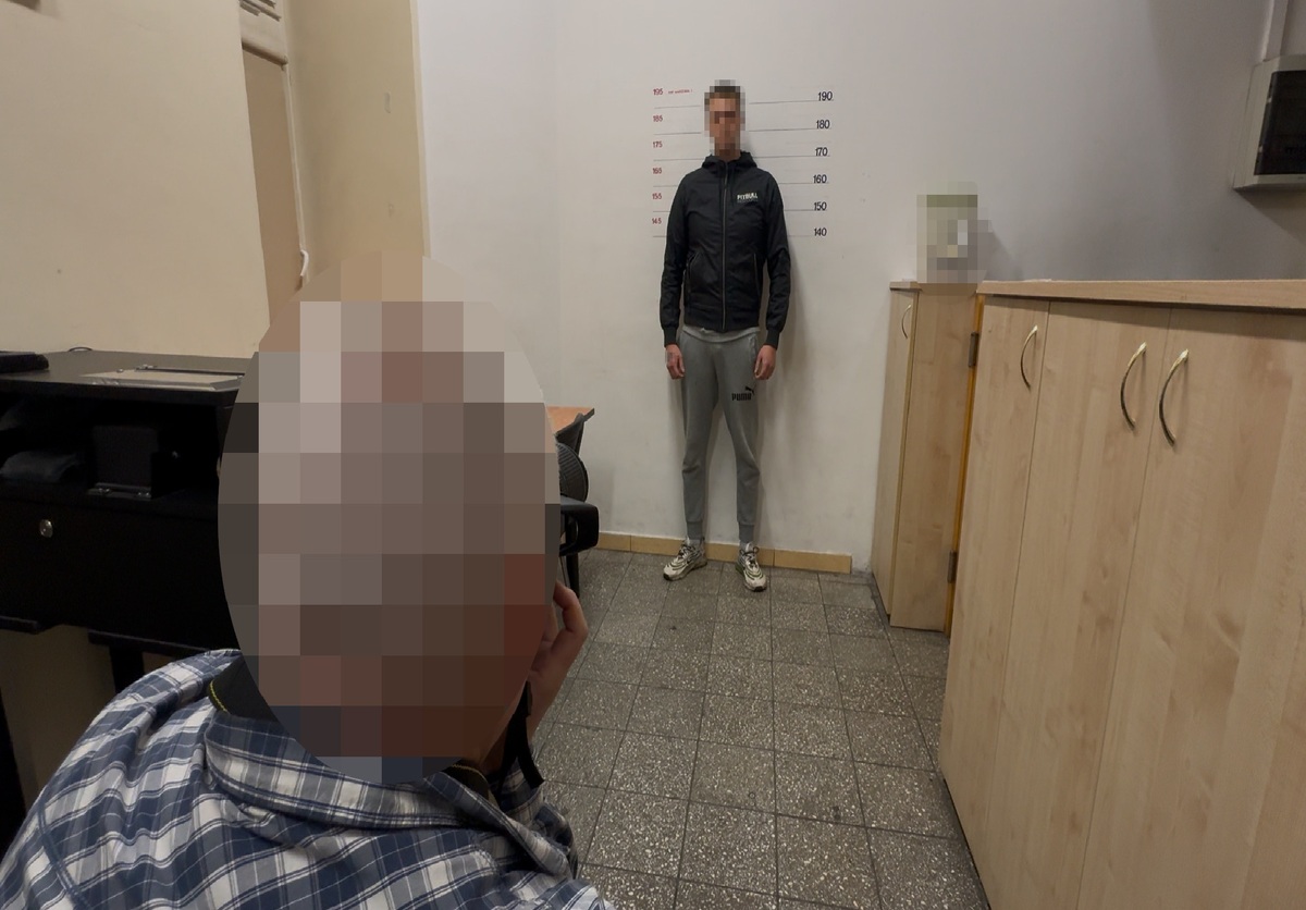 Zaatakował 13-latka pałką teleskopową pod mostem Świętokrzyskim